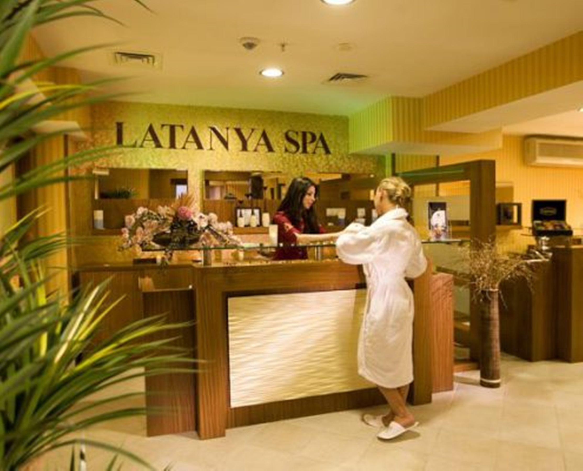 Latanya Palm & Spa Airport Анталия Екстериор снимка